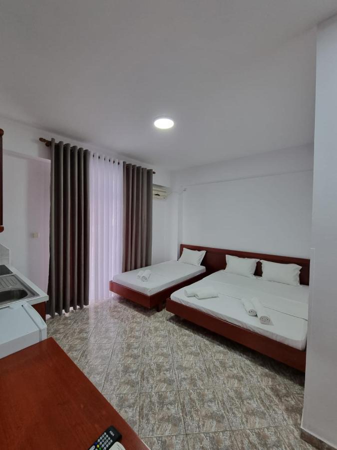 Ideal Apartments & Rooms Sarandë Exterior foto